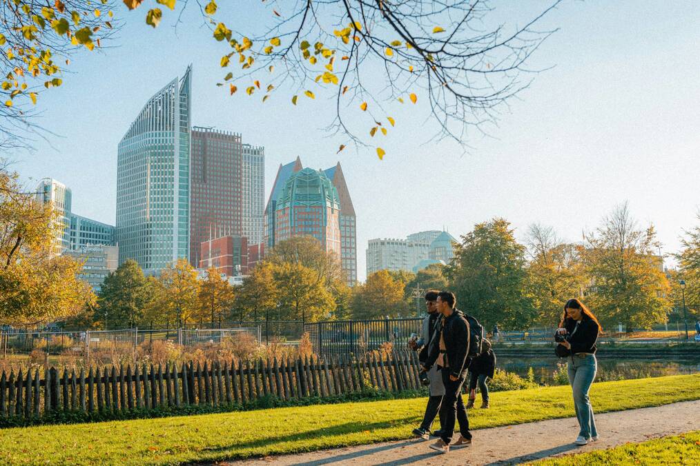 Highest Paying Countries for Foreign Workers in 2026: Salary, Benefits, and Cost of Living Comparison Guide